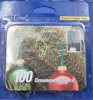 100-Count GE Pro-Line Sturdy Green Plastic Ornament Hangers NEW